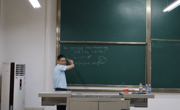 中国科学技术大学许小卫教授应邀到学院做学术报告